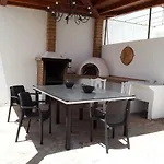 Holiday home Arecas *